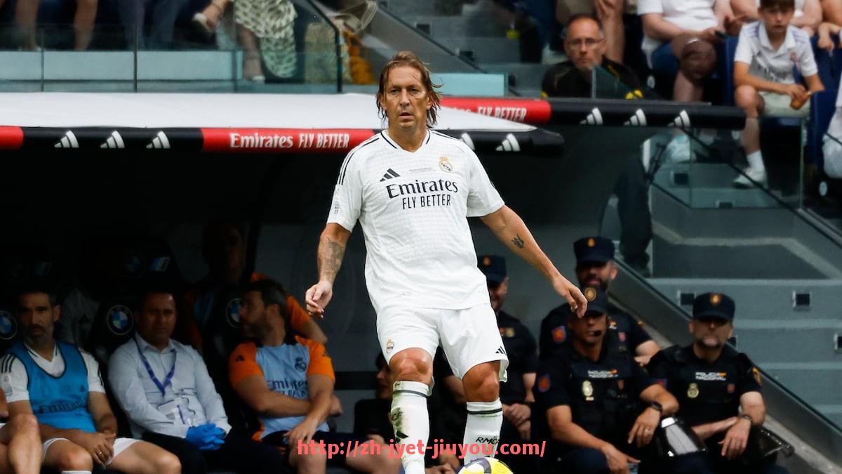 九游jiuyou-《天下足球》推出欧冠纪实纪录片深度盘点